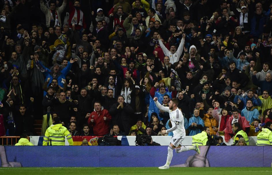 Ramos esulta per il gol all’Atletico Madrid (Afp)